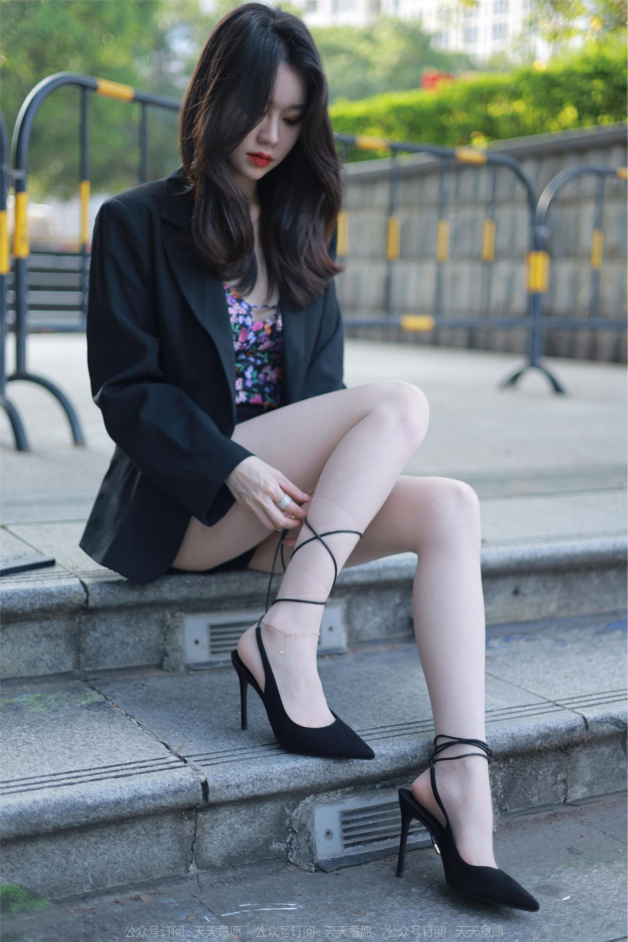 IESS异思趣向  2022.05.24 丝享家 1097：佳爷《四月特辑》